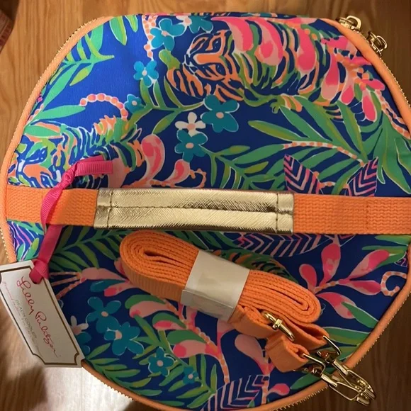 NWT Lilly Pulitzer Beach Cooler - Picture 3 of 4